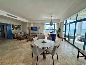 Apartamento, 3 quartos, acessível, para fumantes | Área de estar