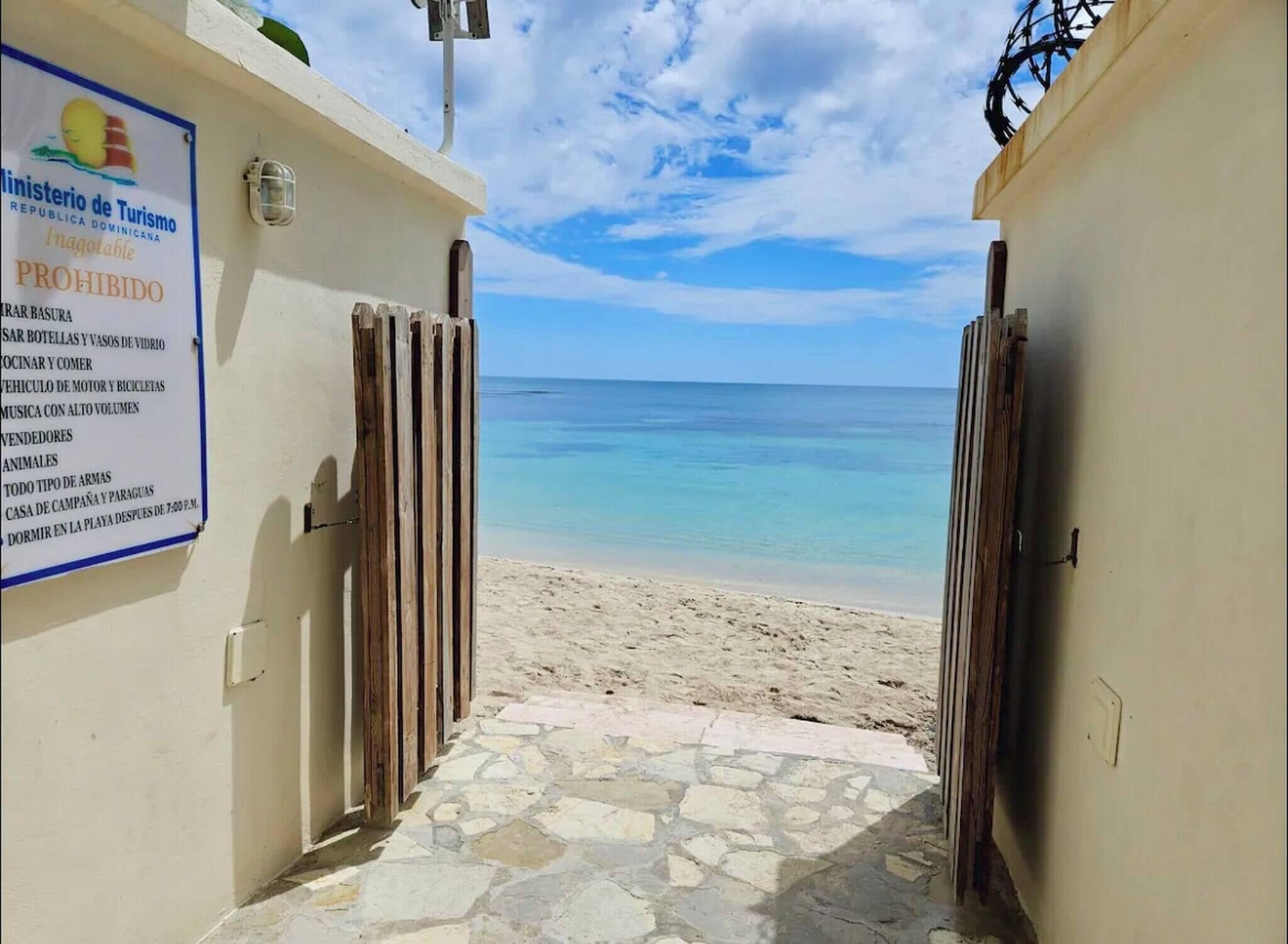 Apartment, 3 Bedrooms, Accessible, Smoking | Beach