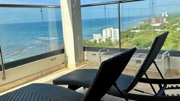 Apartment, 3 Bedrooms, Accessible, Smoking | Balcony