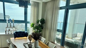 Appartement, 3 chambres, accessible aux personnes à mobilité réduite, fumeur | Salle à manger