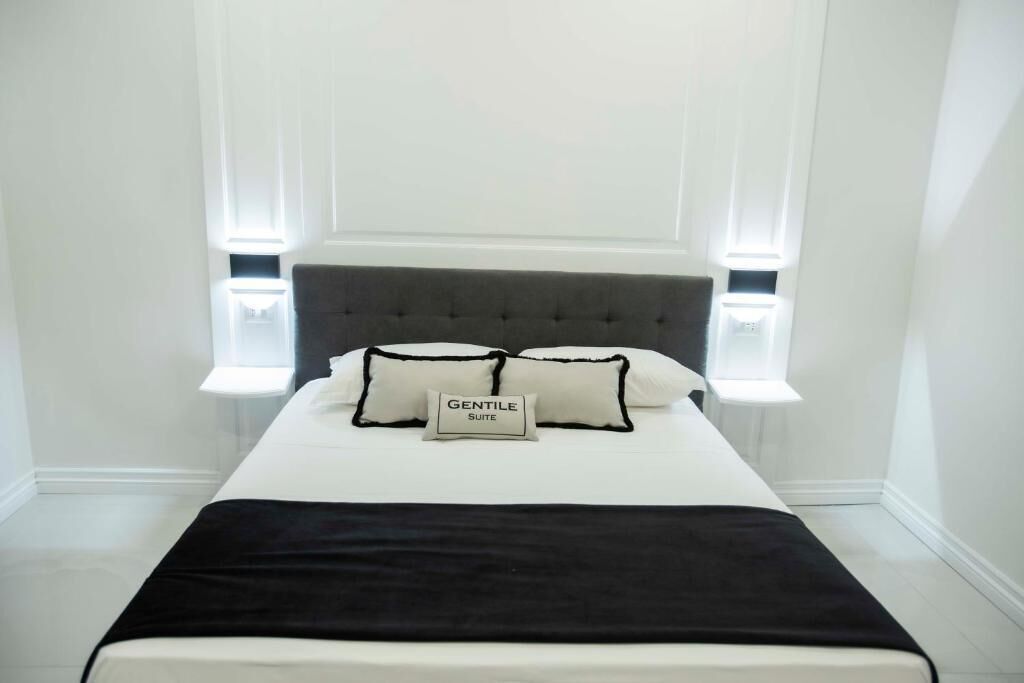 In-room safe, soundproofing, free WiFi