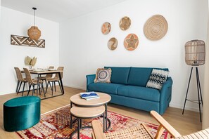 Living area - D52/2 one bedroom apartment (Budapest)