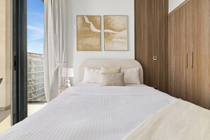 Free WiFi - Bright Modern Studio in Meydan (Dubai)