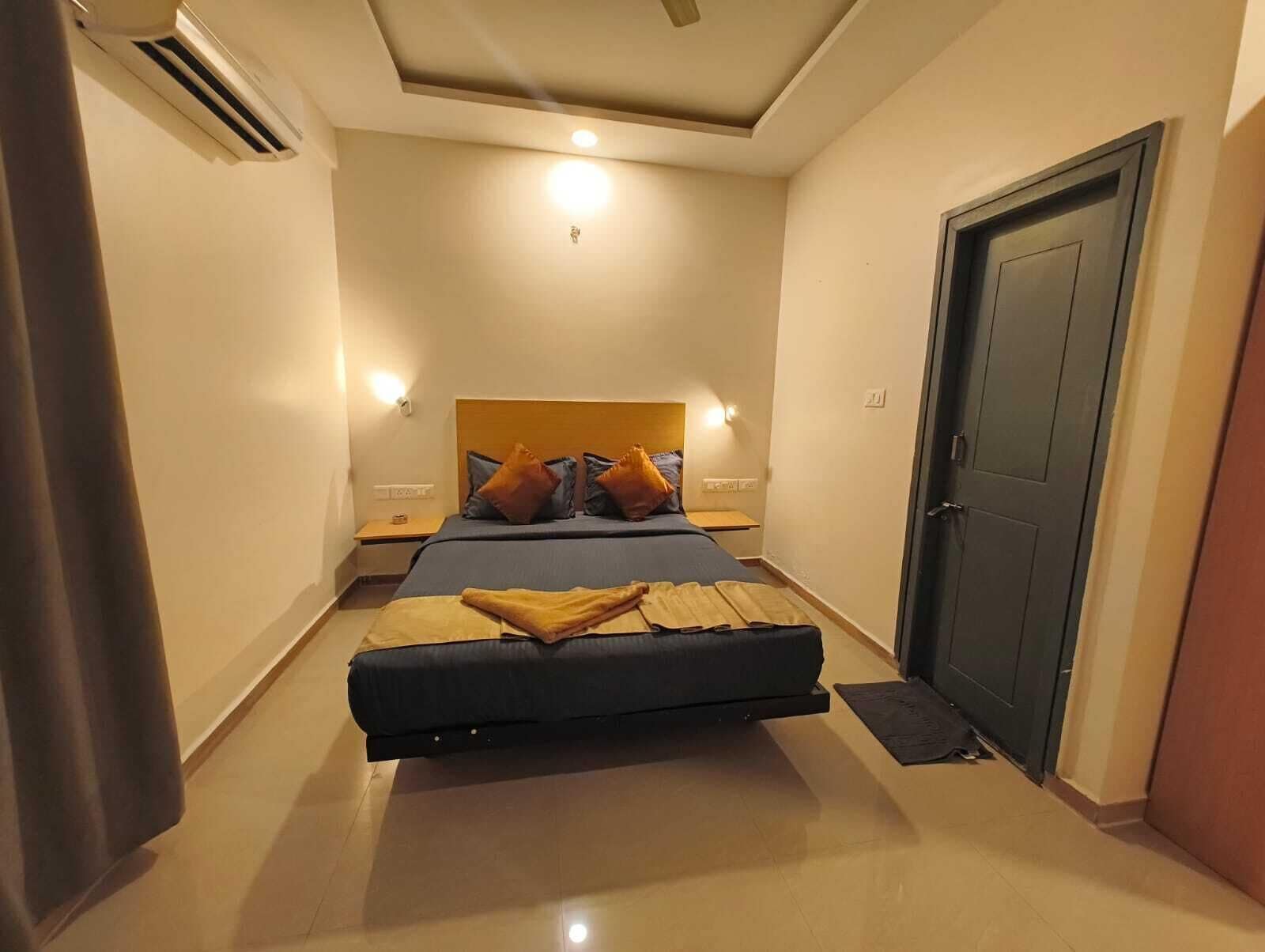 Deluxe Double Room, City View | Free WiFi