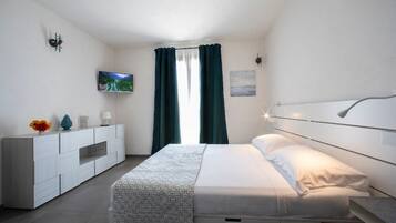 Family Apartment, Balcony, Garden View | Free WiFi
