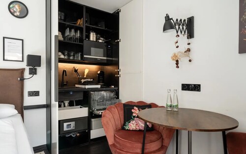 Design-Apartment 'Fauna by Kamelu' mit privater Terrasse und Parkplatz