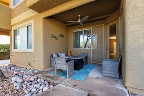 Outdoor dining - Spacious Well-Appointed Townhome 3 Bed/3 Bath (Fountain Hills)
