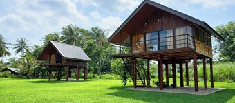 Kolla Watersong Eco Cabana resort