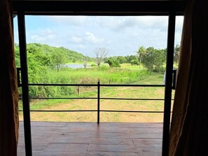 الإطلالة من المنشأة