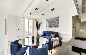 Interior - A Stunning 1-BR on rue Montorgueil (Paris)