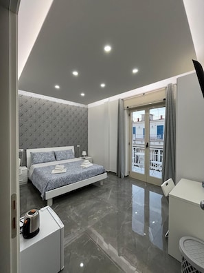 Comfort Double or Twin Room, Balcony, Hill View | Free WiFi - Napolitudine (Naples)