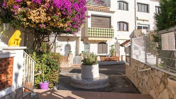 Enceinte de lâhĂ©bergement