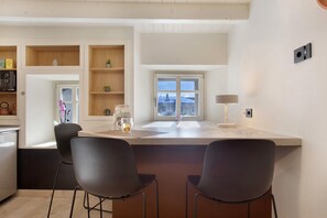 Dining - Apartment 'La Maison De Ida - Petite' with Wi-Fi and Air Conditioning (Aosta)