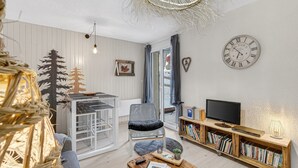 TV, DVD-spiller og stereoanlegg