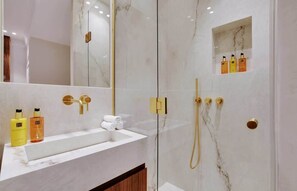 Dusche, Haartrockner