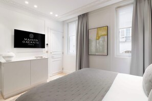 Travel cot, WiFi, bed sheets - A Sophisticated 1-BR with Services in Louvre (Paris)