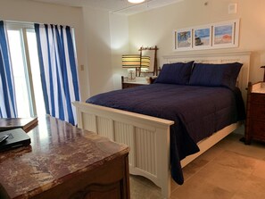 Silitysrauta/-lauta, Wi-Fi, vuodevaatteet