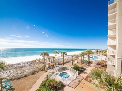 Gulf front Condo Sandy Key 531-Heated Pool-Tennis Court-Free Daily Activities