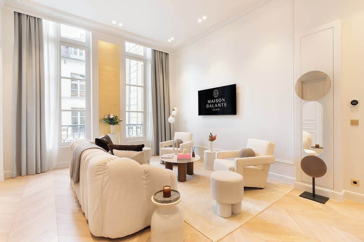 Televisión, oficina