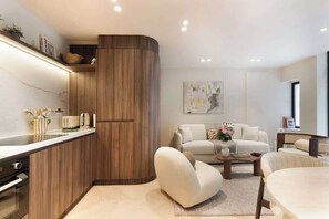 Interior - A Sophisticated 1-BR with Services - Louvre (Paris)
