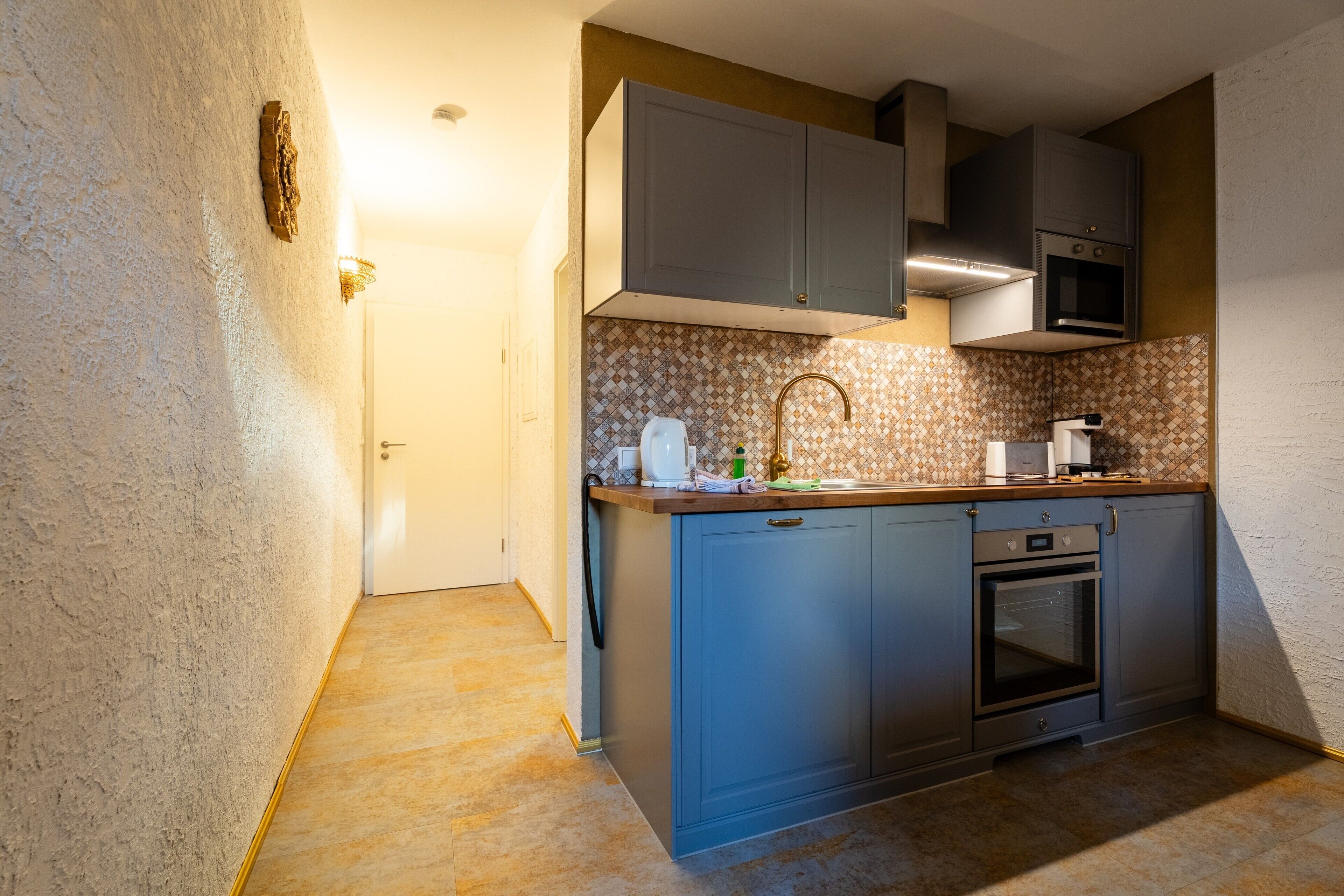 Refrigerador, microondas, horno, placa de cocina