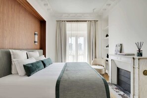 Room - ONIRI - Serviced 2-BR - Place Vendôme Louvre I (Paris)