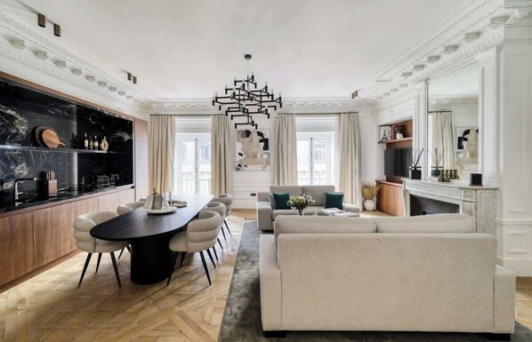 Living area - ONIRI - Serviced 2-BR - Place Vendôme Louvre I (Paris)