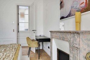 Room - ONIRI - Serviced 2-BR - Place Vendôme Louvre II (Paris)