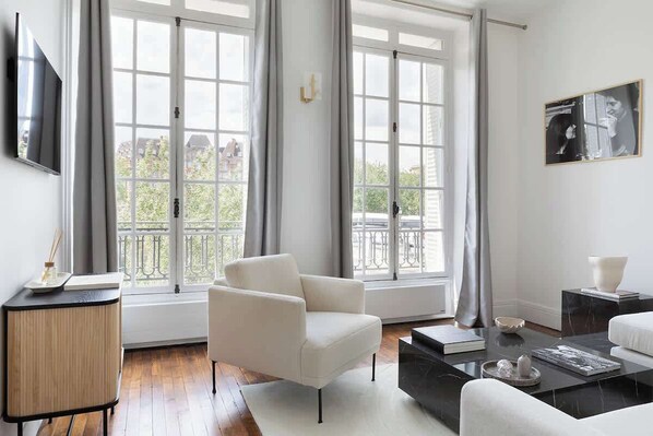 Televisor i oficines