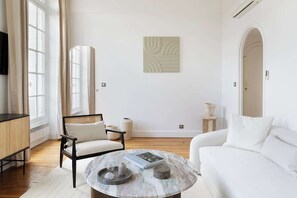 Télévision, espaces bureaux