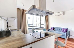 Interior - A Modern 3-BR/2BA with Parking at La Chapelle (Paris)
