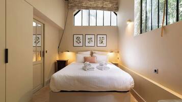 Bügeleisen/Bügelbrett, Reisekinderbett, WLAN, Bettwäsche