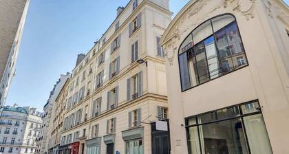 French Chic Apartment in Saint Germain #1