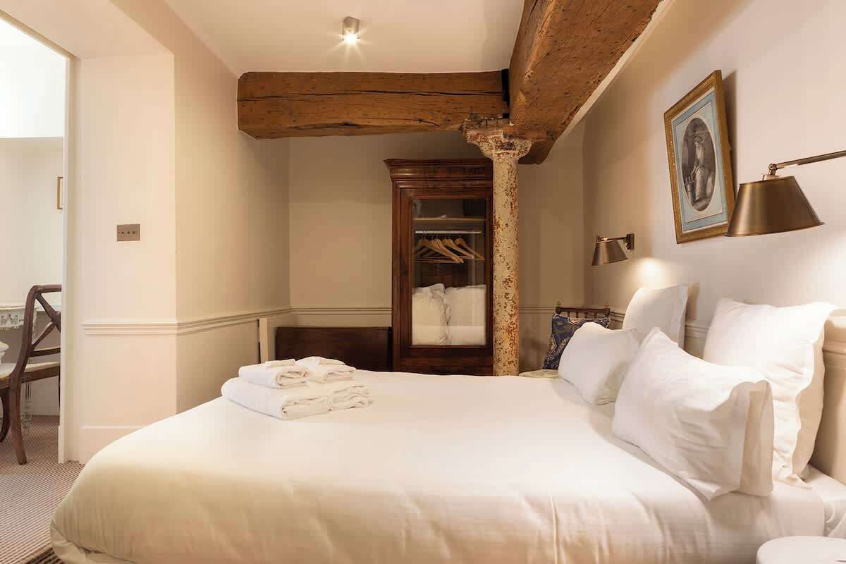 Strygejern/strygebræt, weekendseng, Wi-Fi, sengetøj