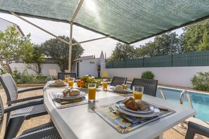 Outdoor dining - #350 Quiet Retreat | Relax & Nature (Ferreiras)