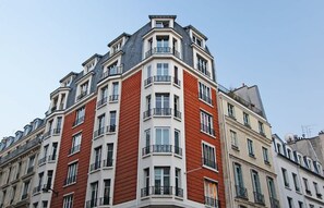 Exterior - A Stunning 1-BR in St-Michel Notre Dame (Paris)