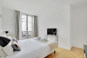 Fer et planche à repasser, Wi-Fi, draps fournis