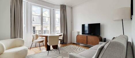 Fernseher, Arbeitsbereiche