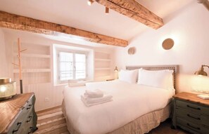 Bügeleisen/Bügelbrett, Reisekinderbett, Bettwäsche