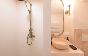 Dusche, Haartrockner
