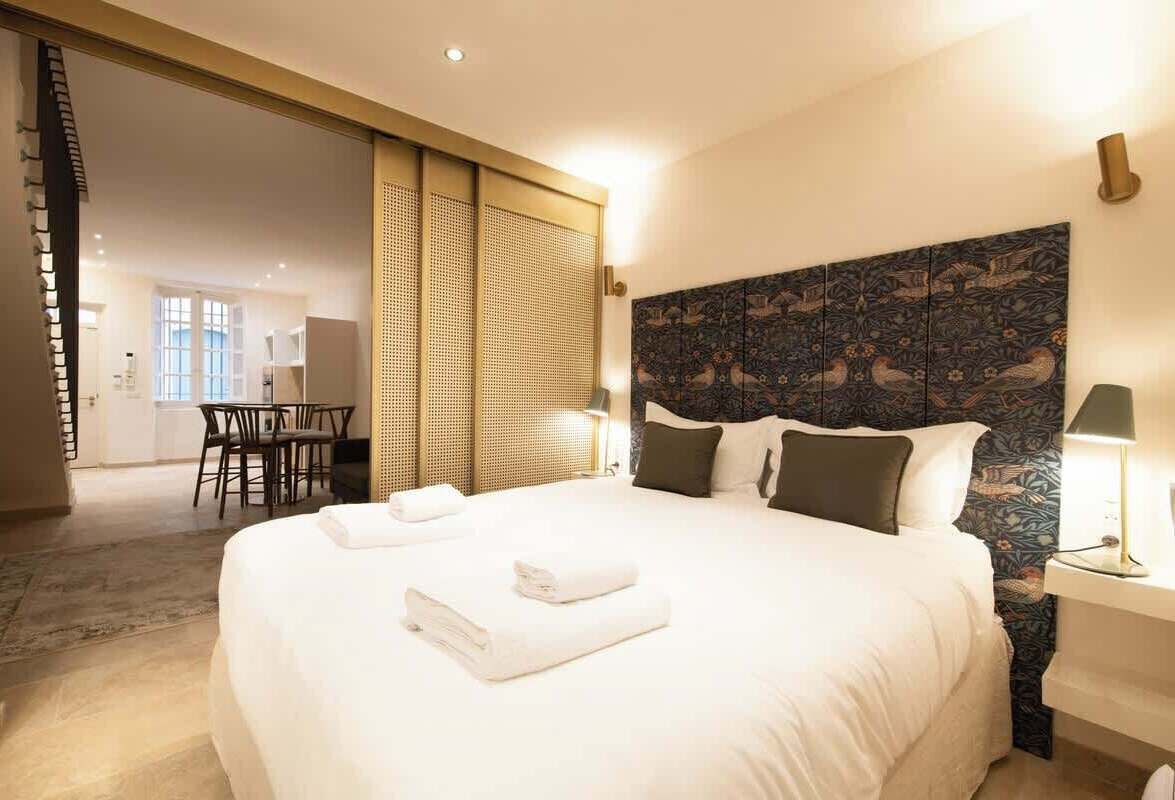 Iron/ironing board, travel crib, bed sheets