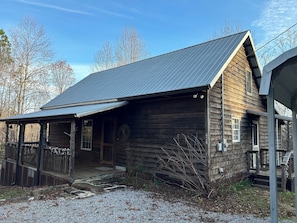 Exterior - Wonderful 1-bedroom Cozy Rustic Cabin (Vinemont)
