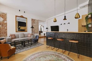 Interior - A Wonderful 3-BR/3BA in Louvre - Saint Honoré (Paris)