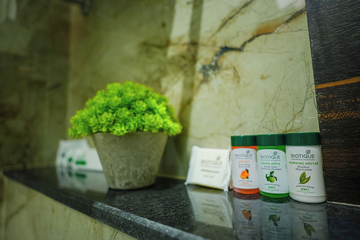 Shower, towels, soap, shampoo