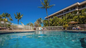 Pool - Maui Banyan Kihei condo w/ lanai and resort pool, summer deal (Kihei)