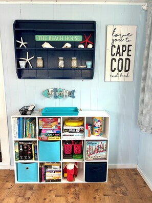 Games room - Walk to beach - 1/2 mile. Cozy 2-bedroom cottage on quiet street, (Dennis)