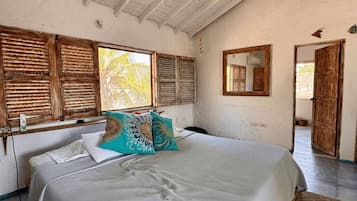 6 bedrooms, internet, bed sheets