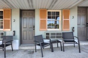 Exterior detail - Boutique Motel in Akron (Akron)