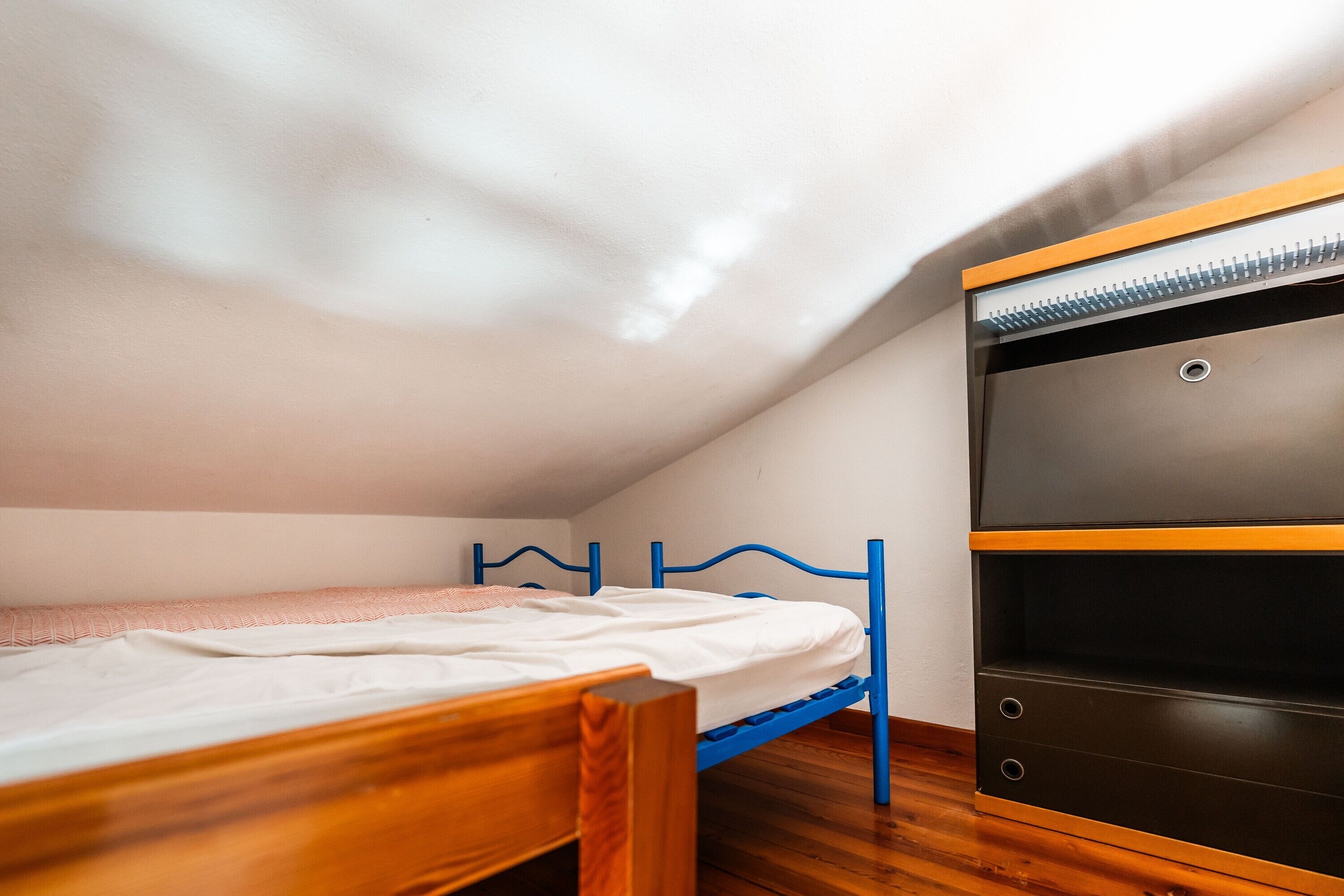 Fer et planche à repasser, draps fournis