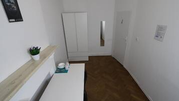 ํด๋์ ๋๋ธ๋ฃธ, ๋๋ธ์นจ๋ 1๊ฐ | ์ฑ
์, ๋
ธํธ๋ถ ์์
๊ณต๊ฐ, ๋ค๋ฆฌ๋ฏธ/๋ค๋ฆฌ๋ฏธํ, ๋ฌด๋ฃ WiFi